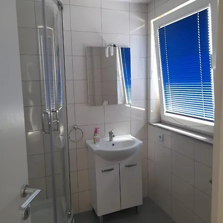 Apartment Jelancic Pag Town